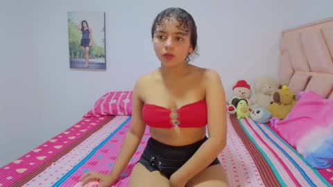 Snapshot of winnifer_gonzalez chatting on 26, 2, 2026 Winnifer Gonzalez online show from 26, 2, 2026