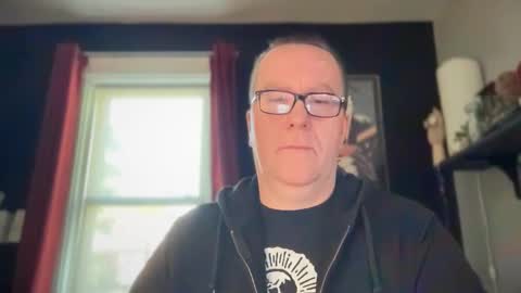 Snapshot of wintyr chatting on 25, 10, 2025 wintyr online show from 25, 10, 2025