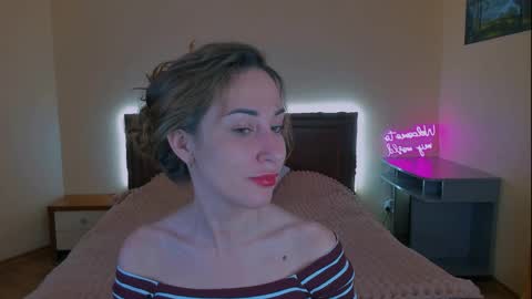 Snapshot of wise_ava chatting on 31, 3, 2026 Sarah Curly online show from 31, 3, 2026