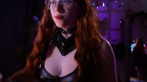 Snapshot of witch_fiona chatting on 14, 3, 2026 Goddess of two strapons - Mr. long Don Mr. Pinky online show from 14, 3, 2026