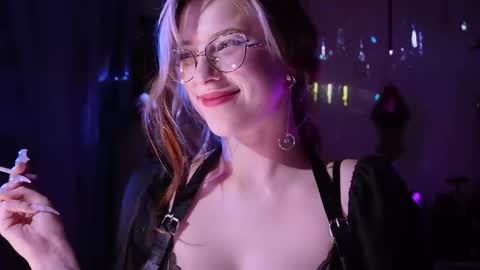 Snapshot of witch_fiona chatting on 23, 3, 2026 Goddess of two strapons - Mr. long Don Mr. Pinky online show from 23, 3, 2026