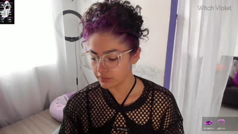 Snapshot of witchofhearts chatting on 5, 2, 2025 Luna Violeta A r t i s t online show from 5, 2, 2025