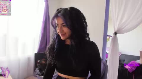 Snapshot of witchofhearts chatting on 14, 9, 2025 Luna Violeta A r t i s t online show from 14, 9, 2025