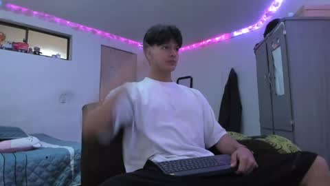 Snapshot of with_ken chatting on 9, 4, 2026 Ken online show from 9, 4, 2026