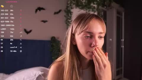 Hollis online show from 17, 11, 2025