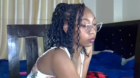 Snapshot of wizzia_khalifa chatting on 2, 3, 2025 girlie o online show from 2, 3, 2025