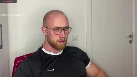 Wlademar online show from 9, 2, 2025