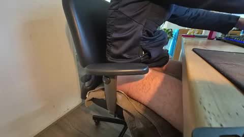 wnhz27 online show from 25, 9, 2025