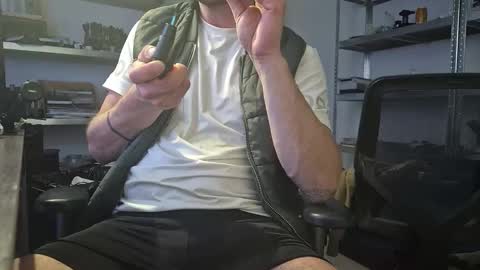 wnhz27 online show from 22, 11, 2025