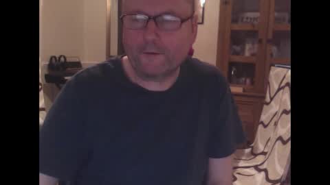 Snapshot of wobble444 chatting on 11, 5, 2026 wobble444 online show from 11, 5, 2026