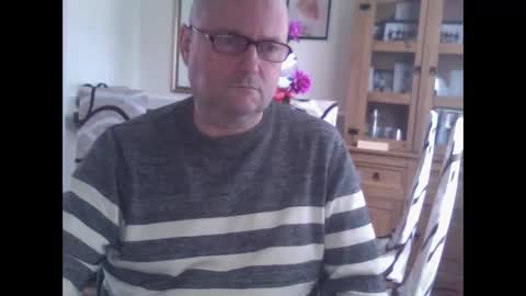 Snapshot of wobble444 chatting on 12, 5, 2026 wobble444 online show from 12, 5, 2026