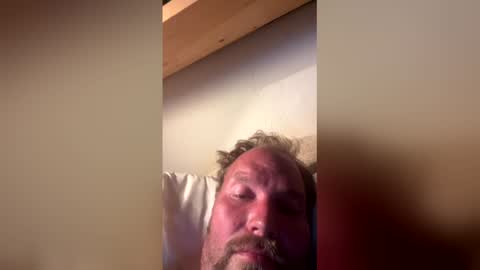 Snapshot of wolf198732 chatting on 29, 4, 2026 wolf198732 online show from 29, 4, 2026