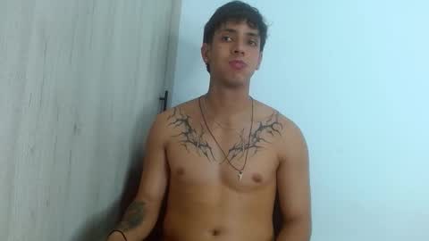 Snapshot of wolf_light chatting on 15, 12, 2025 wolf_light online show from 15, 12, 2025