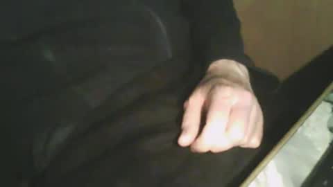 Snapshot of wolfie_2910 chatting on 29, 4, 2026 wolfie_2910 online show from 29, 4, 2026