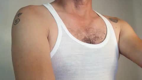 Snapshot of wolfofsea chatting on 31, 10, 2025 Luis online show from 31, 10, 2025