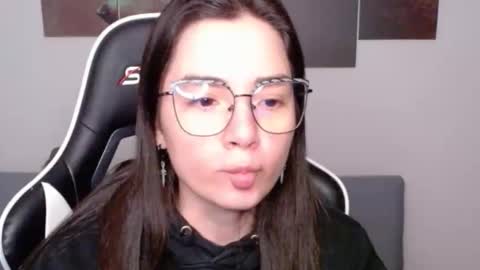 Alex online show from 6, 4, 2026