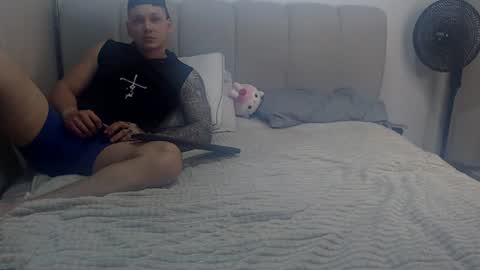 Snapshot of wondercouplexxx chatting on 12, 6, 2026 Sofia And Thomas online show from 12, 6, 2026