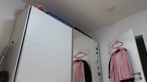 Wondergirl online show from 13, 11, 2025