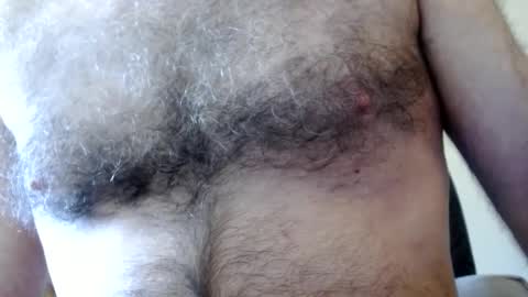 Snapshot of woodiesays chatting on 6, 10, 2025 WoodieSays online show from 6, 10, 2025