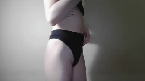 Snapshot of woodmary chatting on 27, 3, 2026 Mary online show from 27, 3, 2026