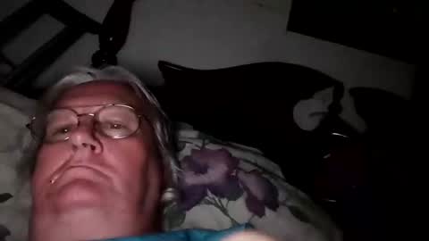 Snapshot of woodpecker115 chatting on 22, 11, 2025 woodpecker115 online show from 22, 11, 2025