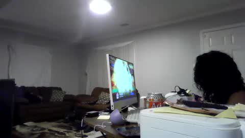 Snapshot of woodpipe69 chatting on 16, 12, 2024 Woodpipe69 online show from 16, 12, 2024