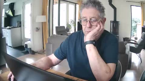 Snapshot of woodwurm chatting on 12, 2, 2025 woodwurm and Snoeske online show from 12, 2, 2025