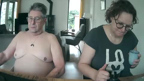 Snapshot of woodwurm chatting on 23, 2, 2025 woodwurm and Snoeske online show from 23, 2, 2025