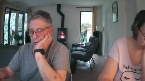 Snapshot of woodwurm chatting on 26, 2, 2025 woodwurm and Snoeske online show from 26, 2, 2025