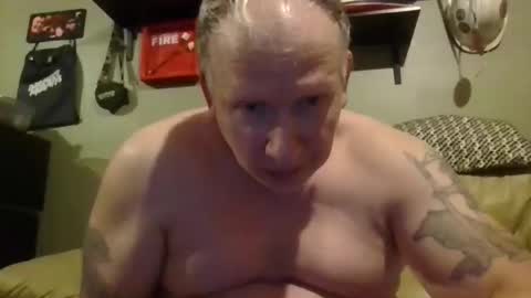 Snapshot of woody0732 chatting on 26, 11, 2025 woody0732 online show from 26, 11, 2025