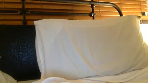 woof_wolf37 online show from 6, 2, 2026