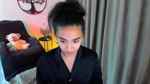 dudetta Kim online show from 20, 11, 2025