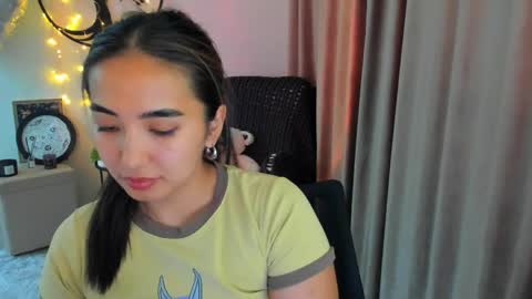 Snapshot of worldofkim chatting on 18, 5, 2026 dudetta Kim online show from 18, 5, 2026