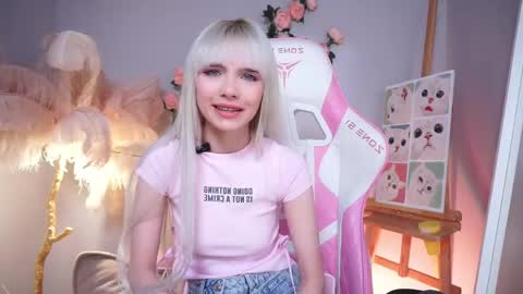 Snapshot of wow_angel chatting on 2, 5, 2026 wow_angel online show from 2, 5, 2026