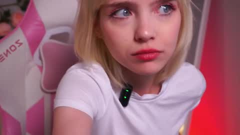 Snapshot of wow_angel chatting on 16, 5, 2026 wow_angel online show from 16, 5, 2026