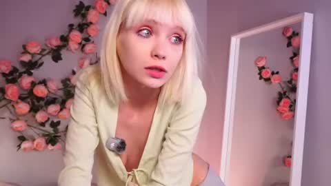 Snapshot of wow_angel chatting on 2, 8, 2026 wow_angel online show from 2, 8, 2026