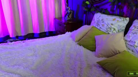 Snapshot of wow_evelin chatting on 18, 4, 2026 Evelin online show from 18, 4, 2026