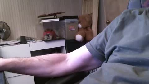 Snapshot of wrangleat0r chatting on 28, 10, 2025 wrangleat0r online show from 28, 10, 2025