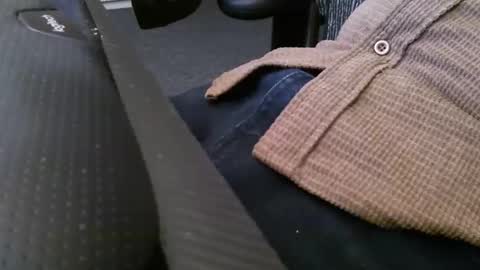 Snapshot of wrangleat0r chatting on 1, 11, 2025 wrangleat0r online show from 1, 11, 2025