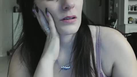 Snapshot of wrenleigh chatting on 25, 12, 2024 Crystal Lake online show from 25, 12, 2024