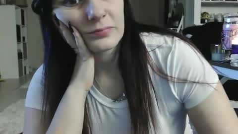 Snapshot of wrenleigh chatting on 7, 1, 2025 Crystal Lake online show from 7, 1, 2025