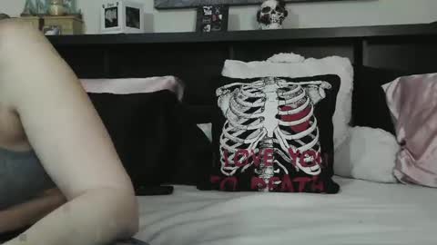 Snapshot of wrenleigh chatting on 25, 2, 2025 Crystal Lake online show from 25, 2, 2025