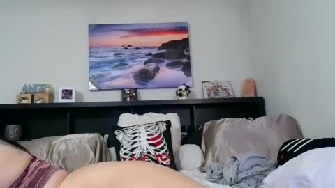 Snapshot of wrenleigh chatting on 18, 9, 2025 Crystal Lake online show from 18, 9, 2025