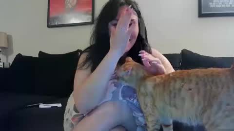 Snapshot of wrenleigh chatting on 23, 10, 2025 Crystal Lake online show from 23, 10, 2025