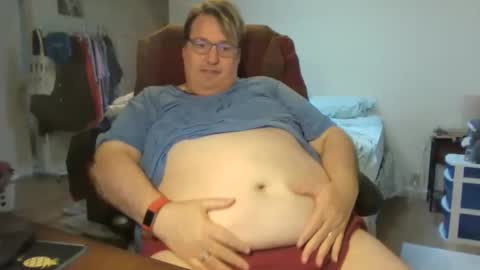 Snapshot of wrenval chatting on 20, 12, 2024 Wren Valentino online show from 20, 12, 2024