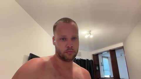 Snapshot of wsvogel chatting on 5, 3, 2025 joejoe online show from 5, 3, 2025