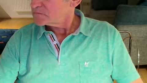 Snapshot of wuki123 chatting on 5, 7, 2026 Wuki online show from 5, 7, 2026