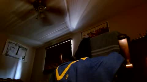 wvuguy1986 online show from 17, 5, 2026