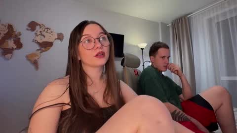 Snapshot of wwow_meow chatting on 20, 11, 2025 Eric and Christine 3 online show from 20, 11, 2025