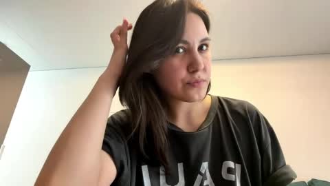 Snapshot of www_lily13 chatting on 24, 4, 2026 lily online show from 24, 4, 2026